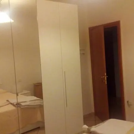 A Due Passi Dal Treno Apartment